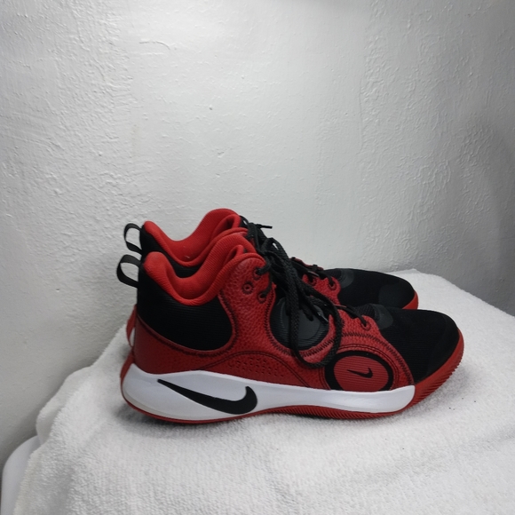 Nike FlyBy Mid 2 Black Gym Red shoes - Picture 3 of 4